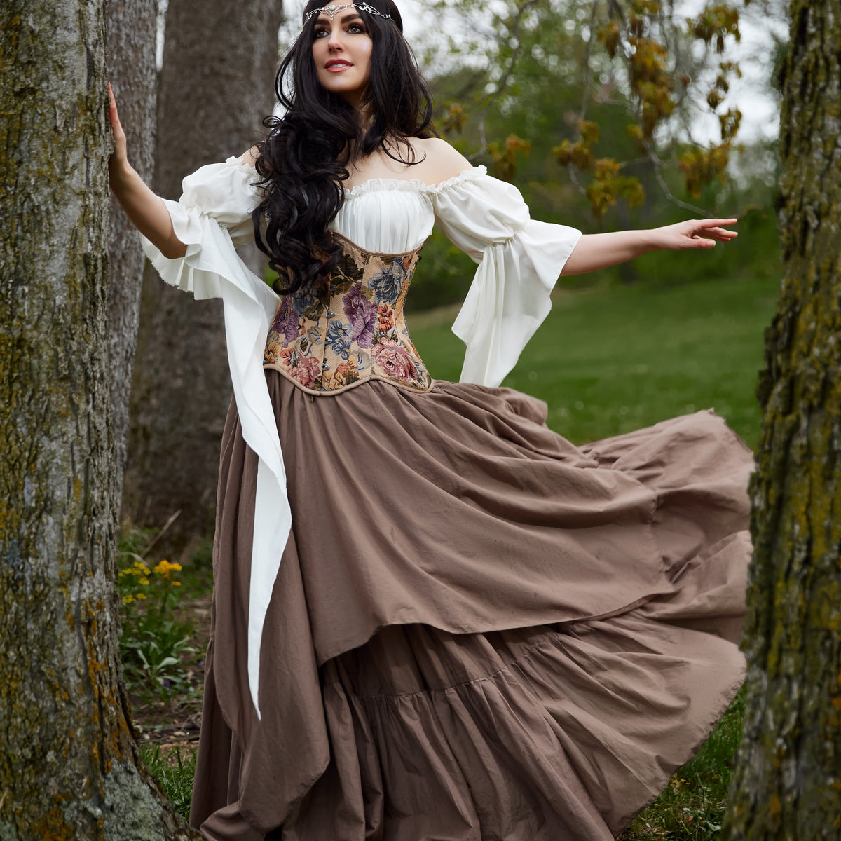 white christmas dresses Women’s Renaissance Corset Costume - Ren Faire - Medieval Fantasy Cosplay - 3 Piece Dress & Corset